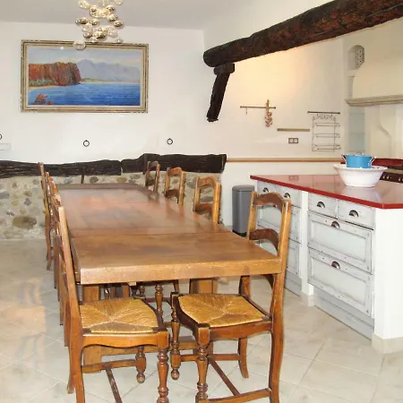 Prázdninový dům Ferienhaus Mit Pool 100s Oraison